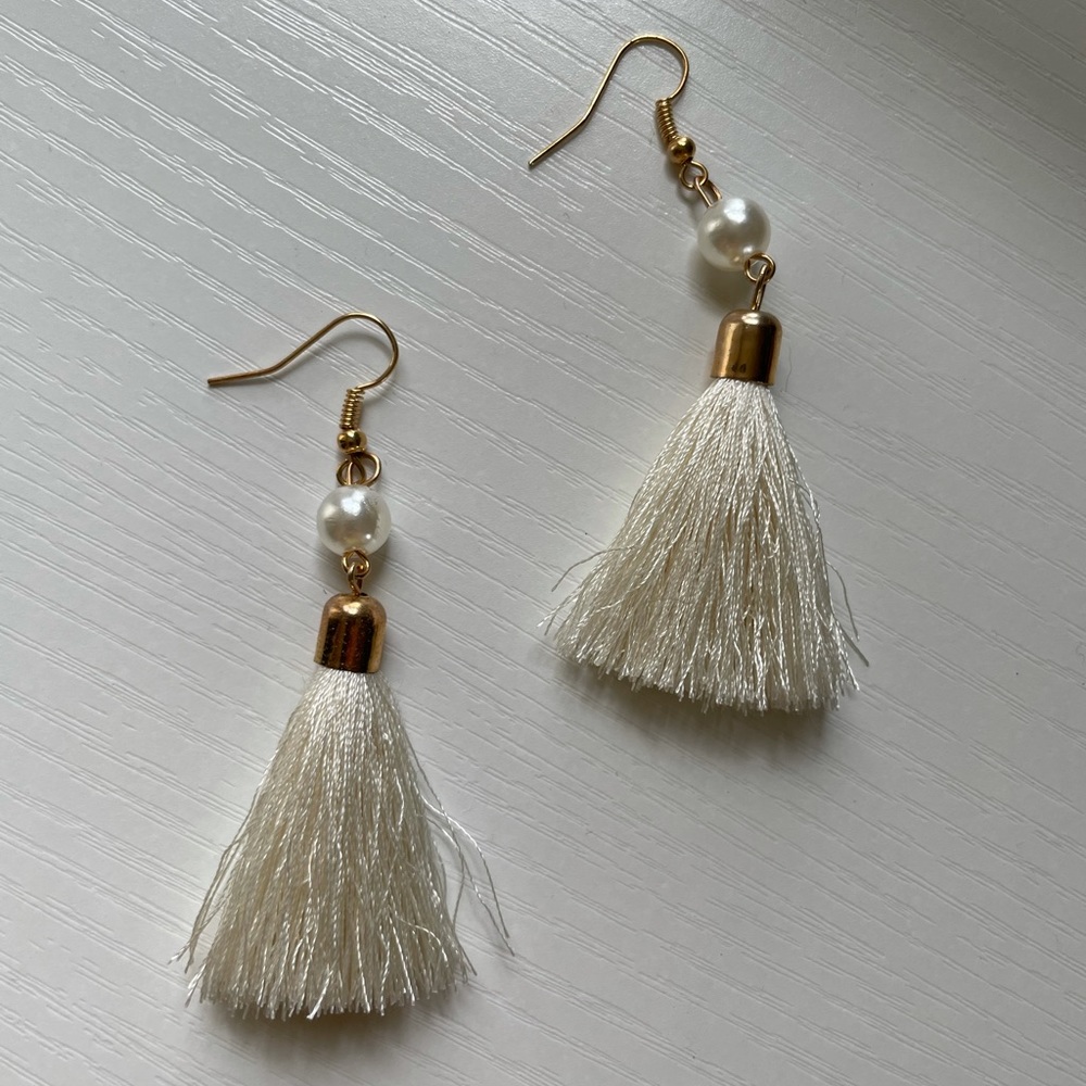 ⚡️NEW TASSEL EARRINGS⚡️